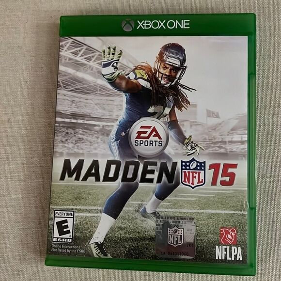 Madden NFL 15 for XBOX One w case and manual - Picture 1 of 3